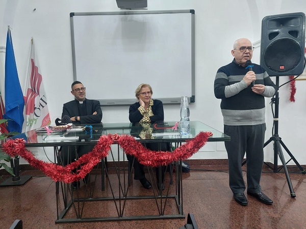 Presentato il 16 dicembre a Polistena il libro di Manuela Tulli “Uccisero  anche i Bambini” - Calabria Reportage