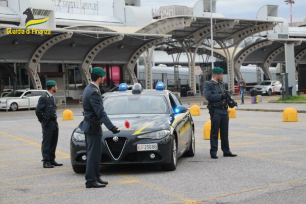 guardia di finanza - catanzaro