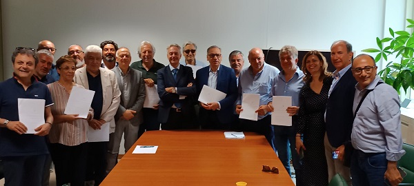 Firma convenzione gal serre calabresi - regione calabria