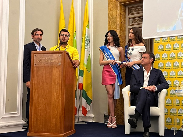 Premio piccolo comune amico