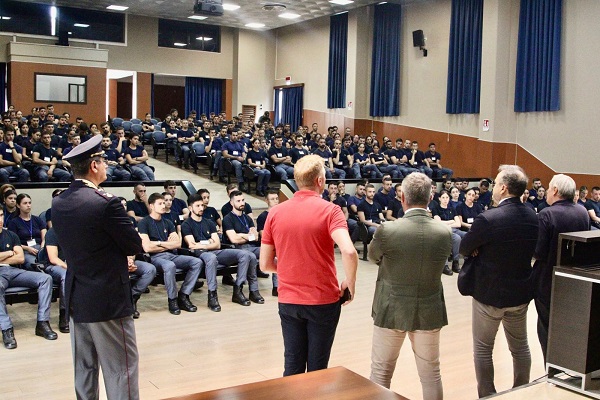 don luigi ciotti - scuola allievi agenti stato vibo