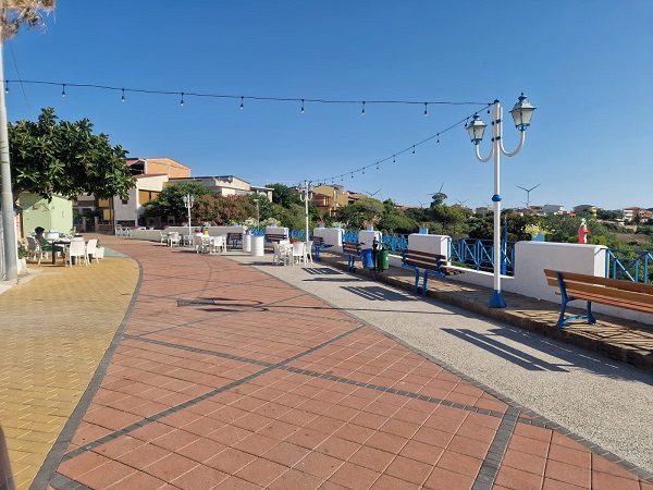 nuova piazza Le Cannella - isola capo rizzuto