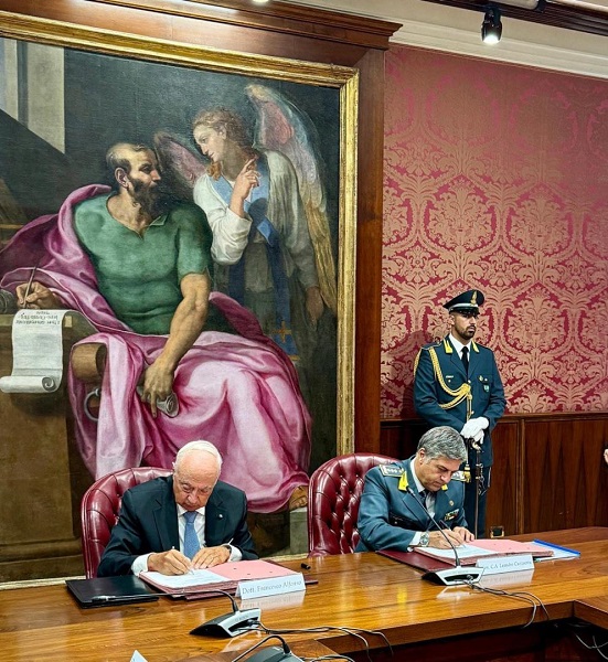 firma protocollo d'intesa guardia di finanza - O.A.M.