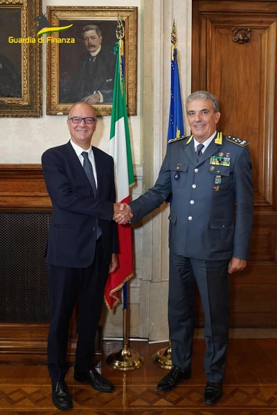 protocollo d'intesa  guardia di finanza - ministero istruzione