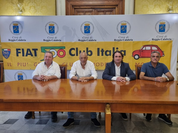 club fiat 500 - palazzo san giorgio