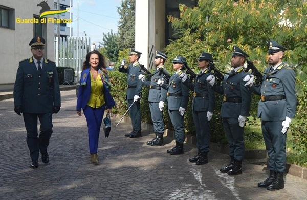 visita prefetto Rosa Maria Padovano - guardia di finanza cosenza