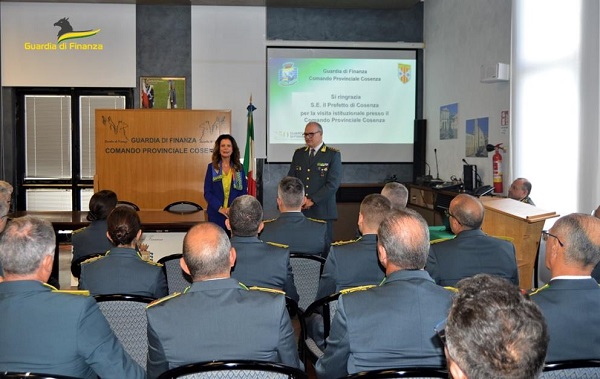 visita prefetto Rosa Maria Padovano - guardia di finanza cosenza