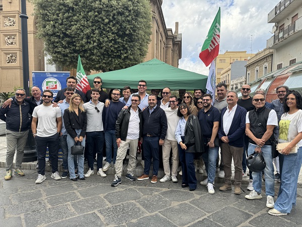 campagna tesseramento forza italia reggio