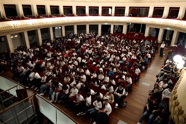 bye bully - teatro cilea reggio