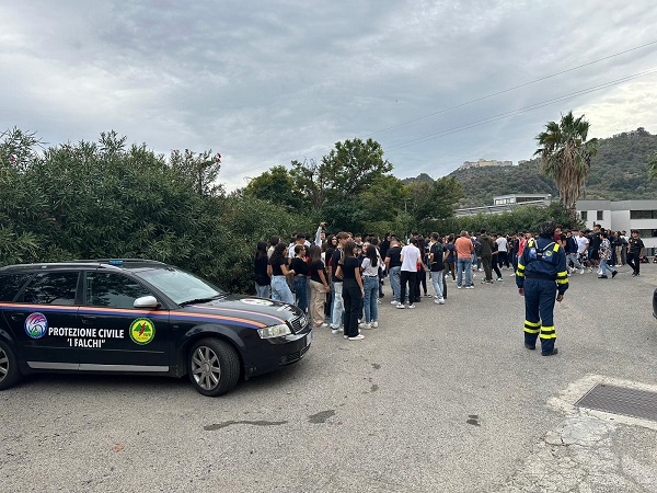 prova evacuazione istituto majorana