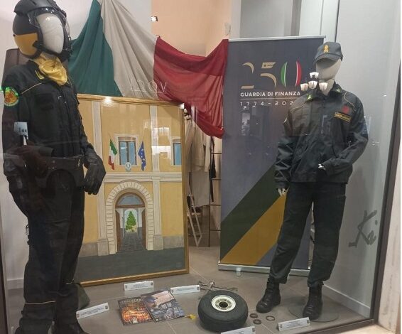 esposizione guardia di finanza - catanzaro