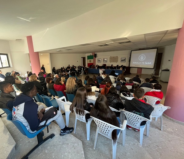 manifestazione contro violenza sulle donne - cinquefrondi