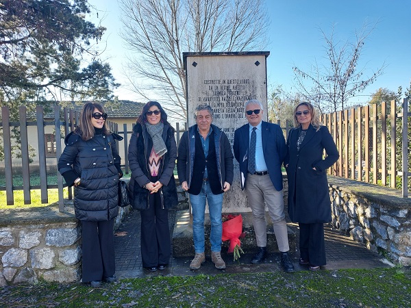 Gianfranco Trotta - visita campo di Ferramonti Tarsia