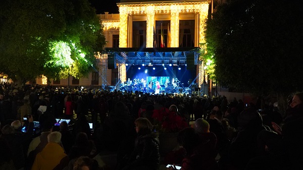 nuova orchestra italiana - piazza italia reggio