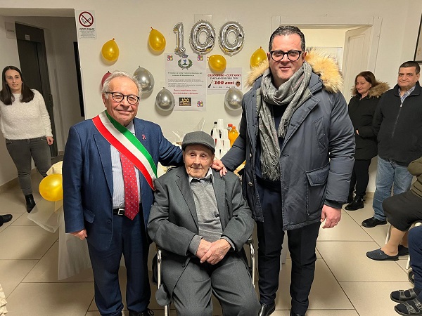 100 anni nonno cristofaro - mandatoriccio