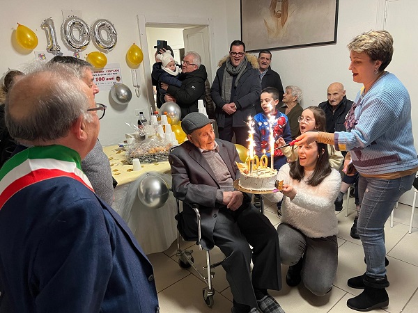 100 anni nonno cristofaro - mandatoriccio