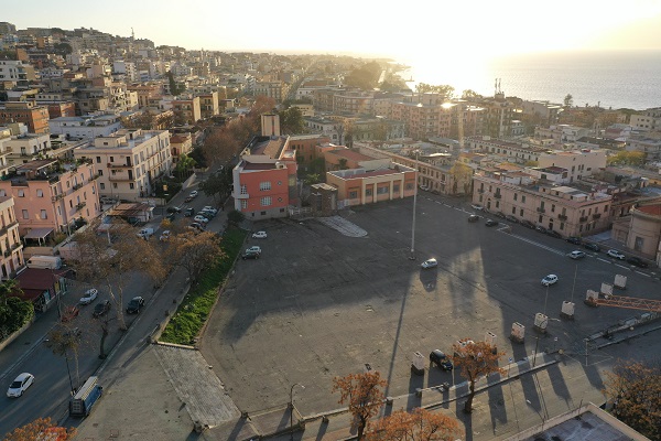 piazza del popolo reggio