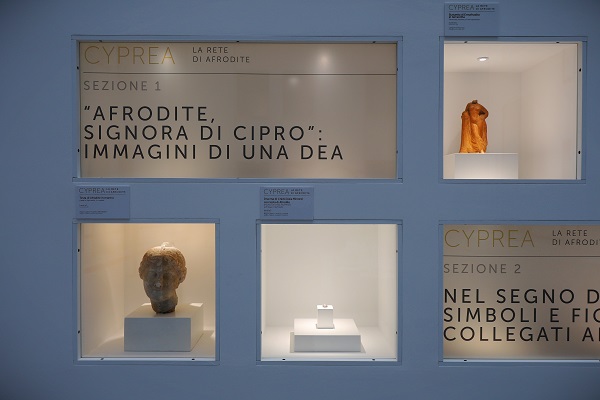 mostra cyprea - museo reggio