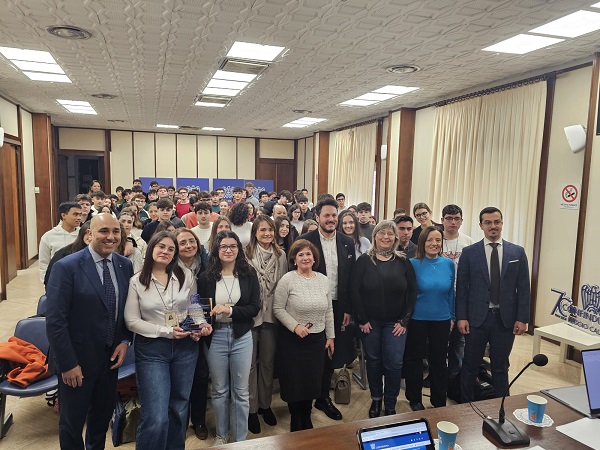 studenti alternanza scuola lavoro - Confindustria reggio