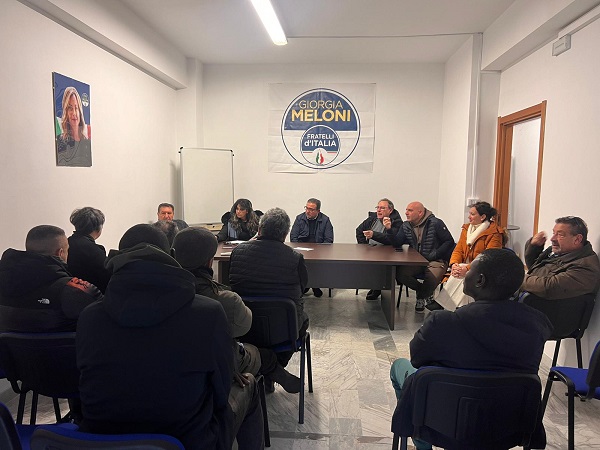 incontro fratelli d'italia - commercianti piazza del popolo reggio