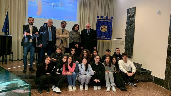 incontro STUDI CLASSICI E AI - studenti liceo campanella reggio