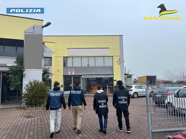 polizia di stato - guardia di finanza reggio emilia